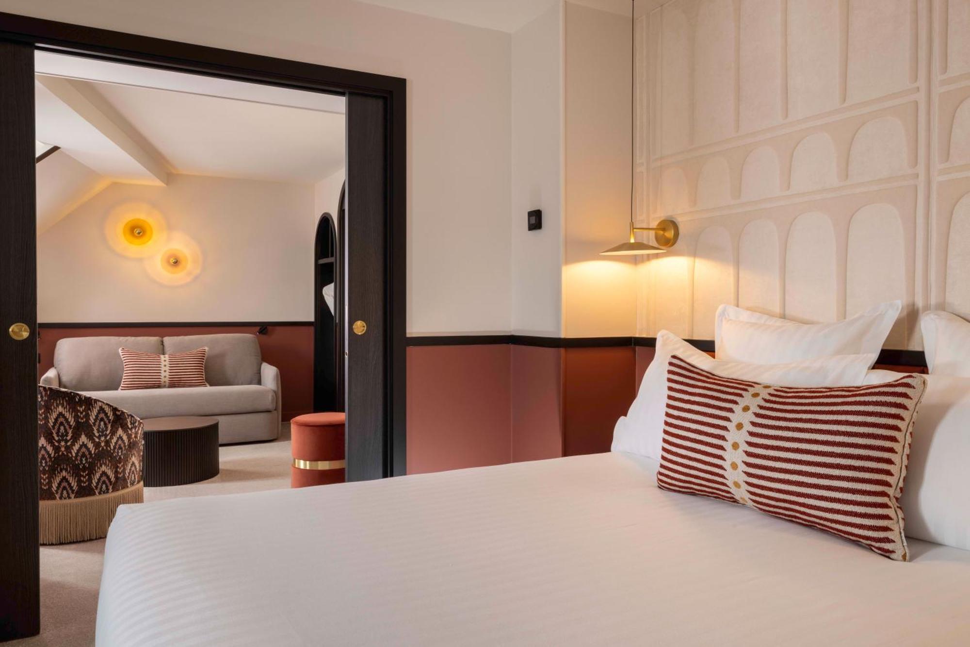 Hotel Grand Coeur Latin ปารีส ภายนอก รูปภาพ